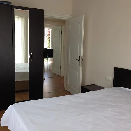 Apartment Mirage